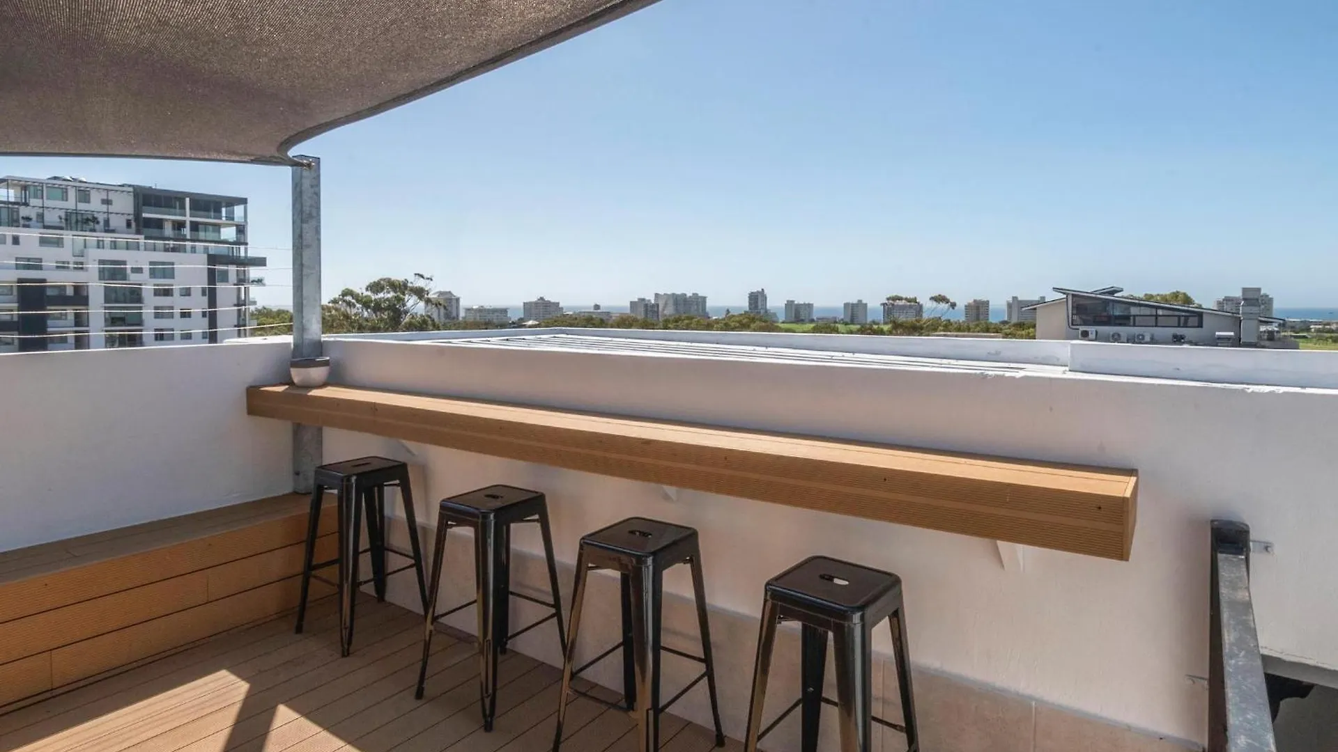 Penthouse Room With Shared Spaces In Metropole Κέιπ Τάουν